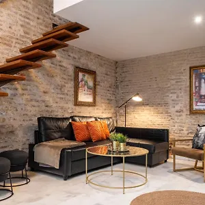 Unika Homes Hombre De Piedra Seville